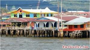 ໝູ່ບ້ານກາງນ້ຳ Kampong Ayer ປະເທດ ບຣູໄນ - ảnh 1